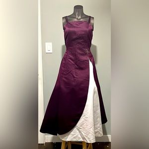 Gemini Formal Dress - Burgundy and White - Kids size 16